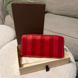 Limited Edition Louis Vuitton Monogram Vernis Rayures Striped Red Zippy Wallet